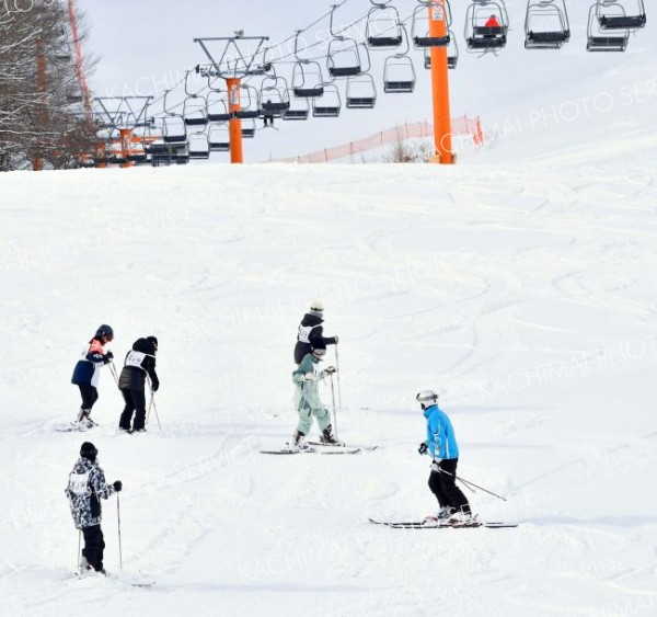 新得山スキー場オープン　２４日はリフト無料
