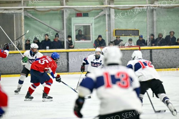 清水、御影、芽室の全十勝Ａが銅メダル　全国中学アイスホッケー 12