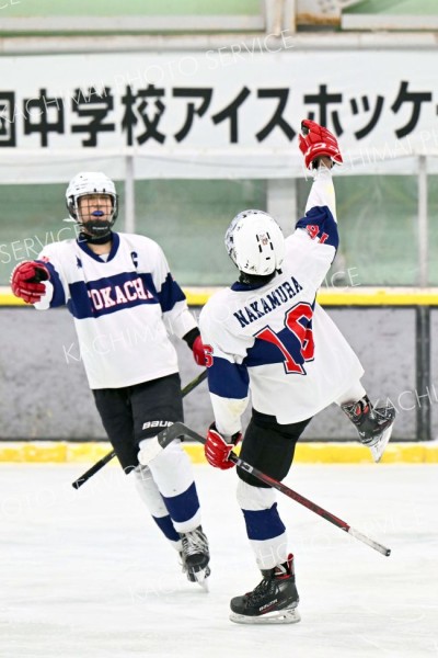 清水、御影、芽室の全十勝Ａが銅メダル　全国中学アイスホッケー 13