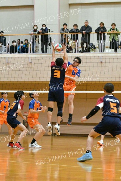 帯南商が女子Ｖ　男子は白樺学園連覇　道高校バレー新人戦十勝予選 3