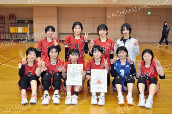 女子準優勝の白樺学園