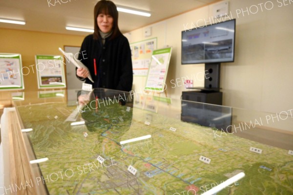 道東道４車線化事業ＰＲルーム　３０日から一般開放　道の駅おとふけ北側