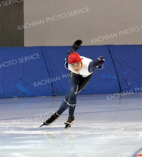 ６年男子を制した