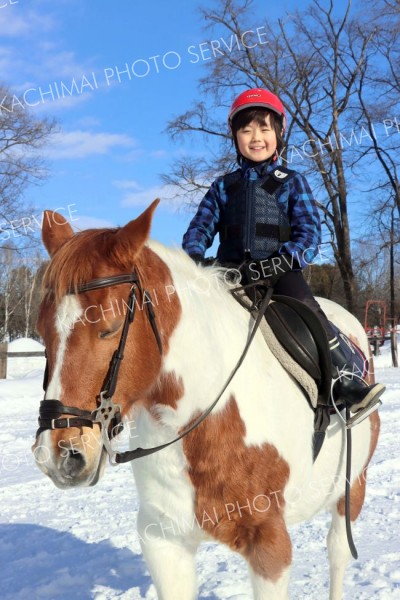 人馬一体が楽しい　中札内上札内小３年歌野太郎さん～まちマイ中札内編・十勝っ子ノート