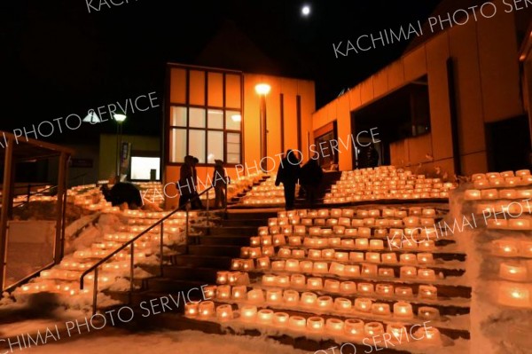 約１２００個のアイスキャンドルが来場者を魅了した「ほんべつ冬あかり２０２６」