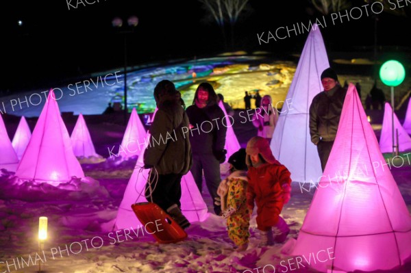 光の表情、変幻自在　十勝側温泉「彩凛華」今年も好評