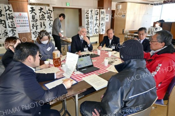 災害対応などで住民と意見交わす　浦幌町議会が議会報告会