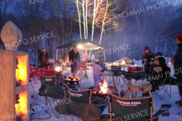 愛冠再生でイベント「聖燭祭」　足寄