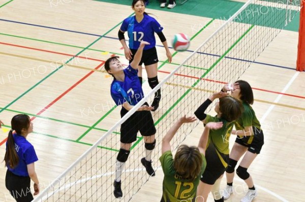 本別クラブ３連覇　２位は音更クラブ　財団杯ママさんバレー 5