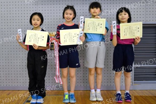 ３年以下女子入賞者。