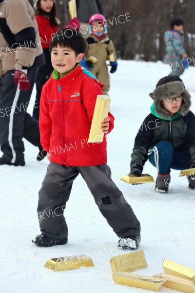 いきおい余ってゴールに突っ込んだ
