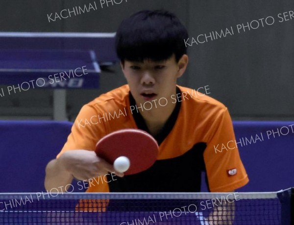 男子１年生シングルス優勝