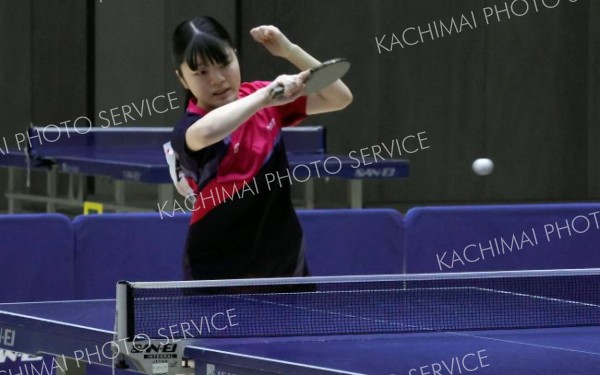 女子１年シングルス優勝