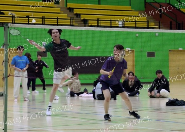 １部ここにある美味しさをお手頃にＶ　冬季全十勝社会人バドミントン団体戦