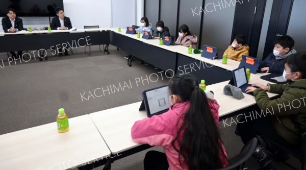 地域の基幹産業に理解深める　中士幌小児童がＪＡ士幌を見学