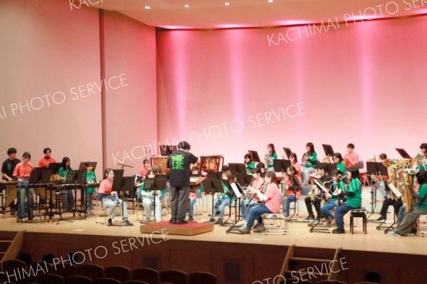 息の合った演奏を披露した出演者