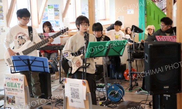 新得　小学生２人組バンドＳＥＡＴ（シイト）が単独初ライブ 2