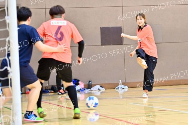 企業・ミックスの部３・４位戦　Ｃａｌｂｅｅ―ＮＫＹ