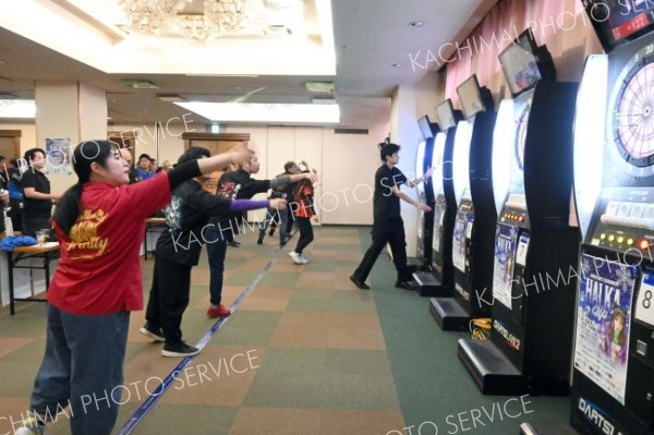 全道からダーツのプロ、アマ選手集結　帯広で「ＨＡＬＫＡ　ＣＵＰ」