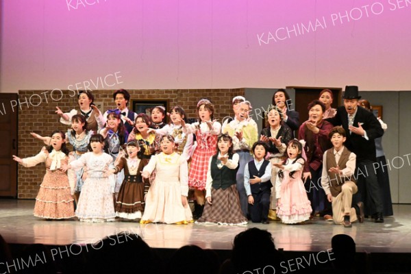 親子らの熱演に７７０人感動　劇団パズル公演