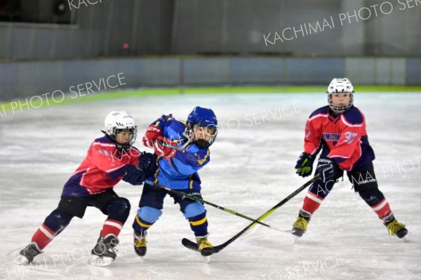 Ｖｏｒｔｅｘ大空が全勝Ｖ　全十勝ちびっこＣ級アイスホッケー大会