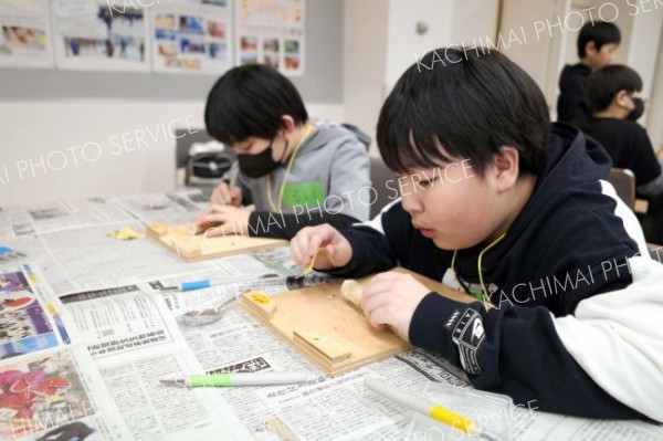 十勝管内１２市町から小学４～６年生５５人が参加した