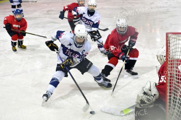 全十勝Ａが３連覇　全十勝中学校新人アイスホッケー大会