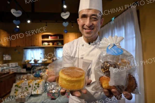 期間限定の「ホワイトガトーショコラ」や限定ラッピングをＰＲする