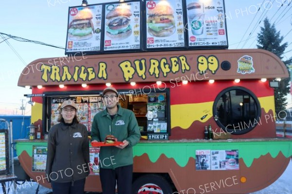 トレーラーバーガー開業３年目