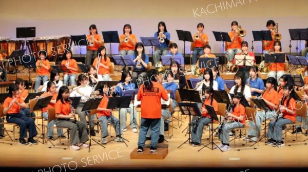 迫力ある演奏を披露　清水ジュニアブラスバンド定期演奏会