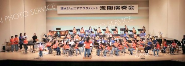 息の合った演奏で来場者を魅了した清水ジュニアブラスバンド